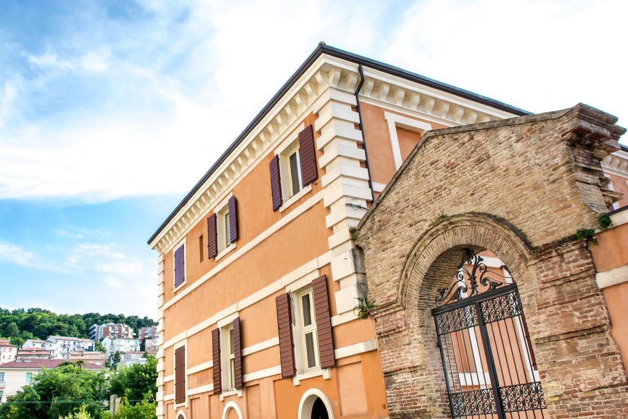 Hotel Della Vittoria Анкона Экстерьер фото